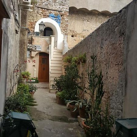 Torrione San Giovanni II テッラチーナ エクステリア 写真
